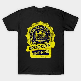 Brooklyn Nine-Nine. Police badge T-Shirt